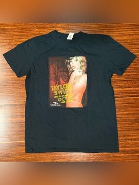 Rare Vintage Taylor Swift Circuit of the Americas 2016 T-Shirt